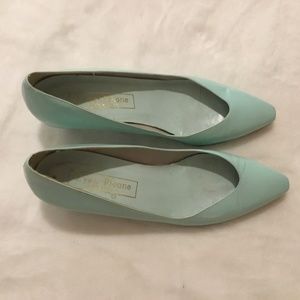 Evan Picone Leather Turquoise Pumps